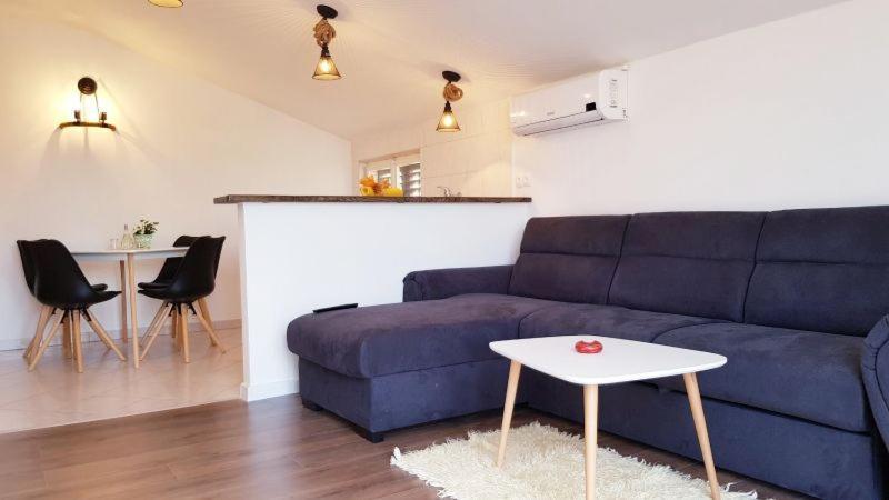 Apartment Mirjana Vodice Buitenkant foto