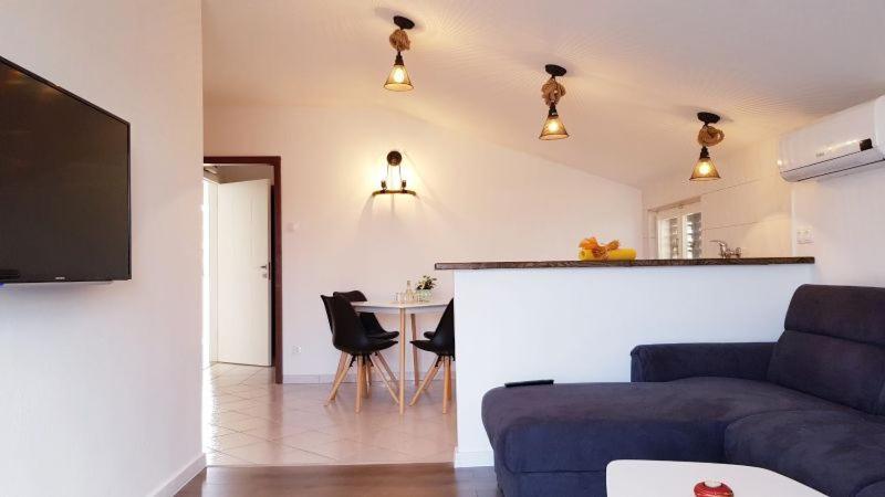 Apartment Mirjana Vodice Buitenkant foto